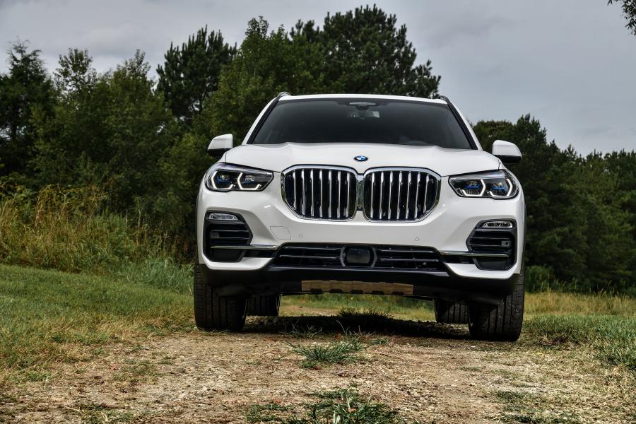  BMW X5 xDrive40i (G05) 2018 года  (WW) (фото 12 из 48)